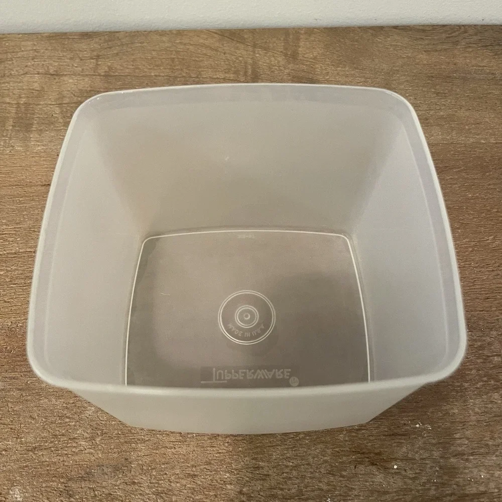 VTG Tupperware Sheer Freezer Storage Containers Mint Lids Made in USA Lot of‎ 2